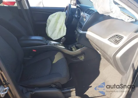 2014 Dodge Journey Sxt z USA, uszkodzony, nr VIN 3C4PDCBG1ET210826